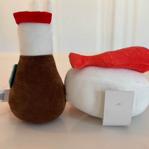 Hug Me Walgreens 2023 Sushi and Soy Sauce Bottle NWT Smoochy Pals Plush - Picture 5 of 7